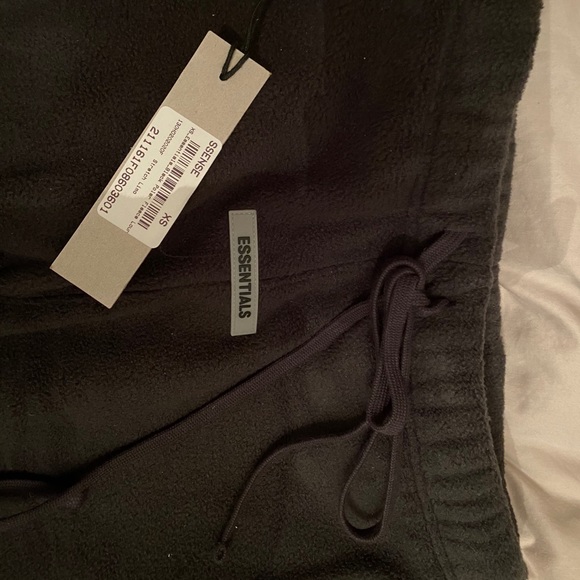 Essentials black fleece track pants - Picture 5 of 7